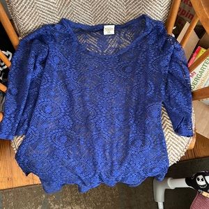 Size xs lace see through Abercrombie and fitch top